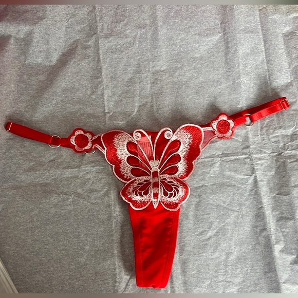 𝅺INTIMATE apparel - Picture 12 of 15